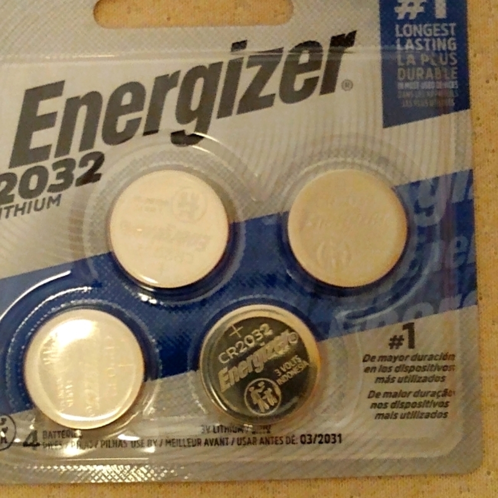 Energizer CR2032 Batteries, Watch Battery-3V Lithium Coin Cell, (4 Count)